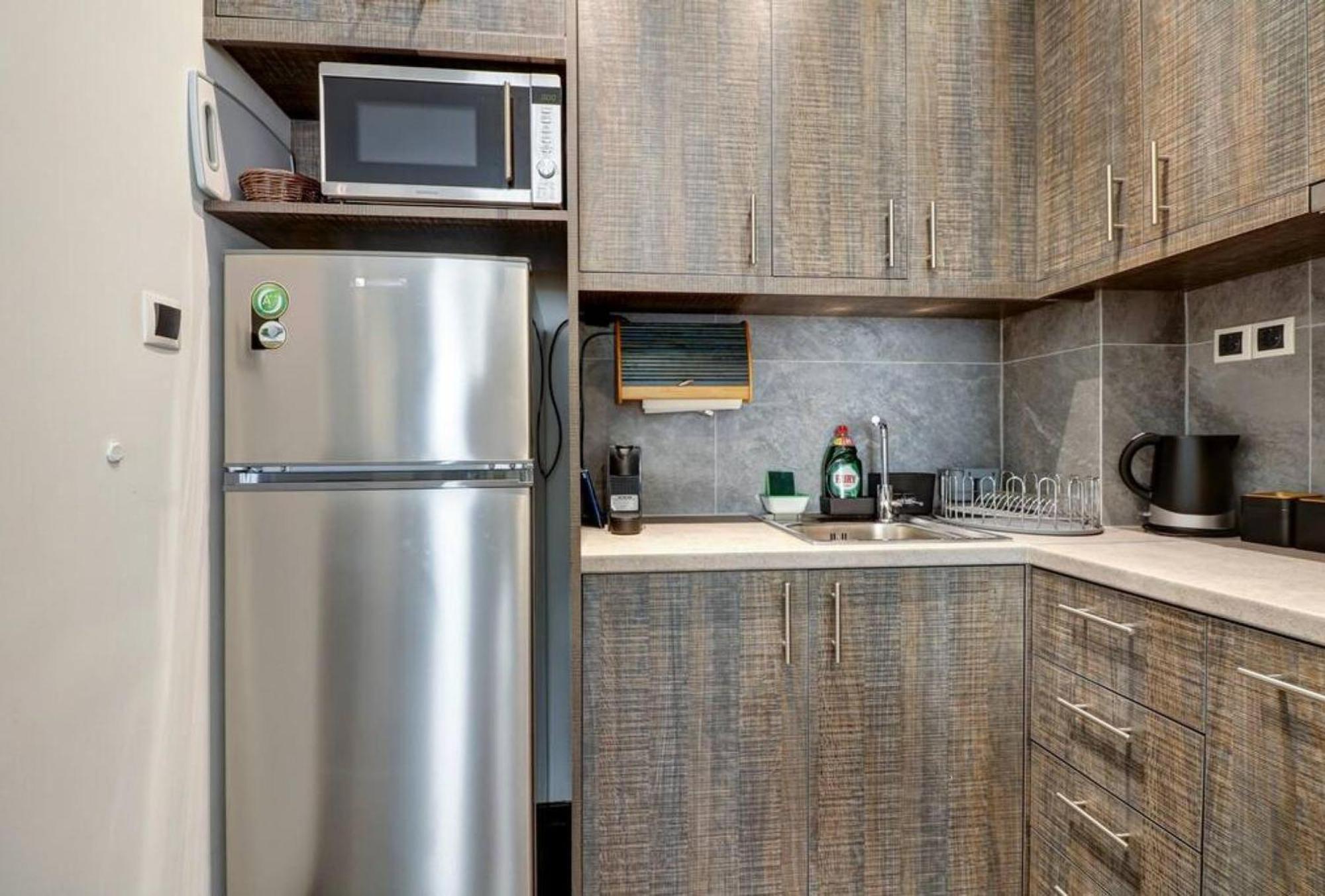 Classy And Stylish Apartment Next To Hilton Atena Exterior foto