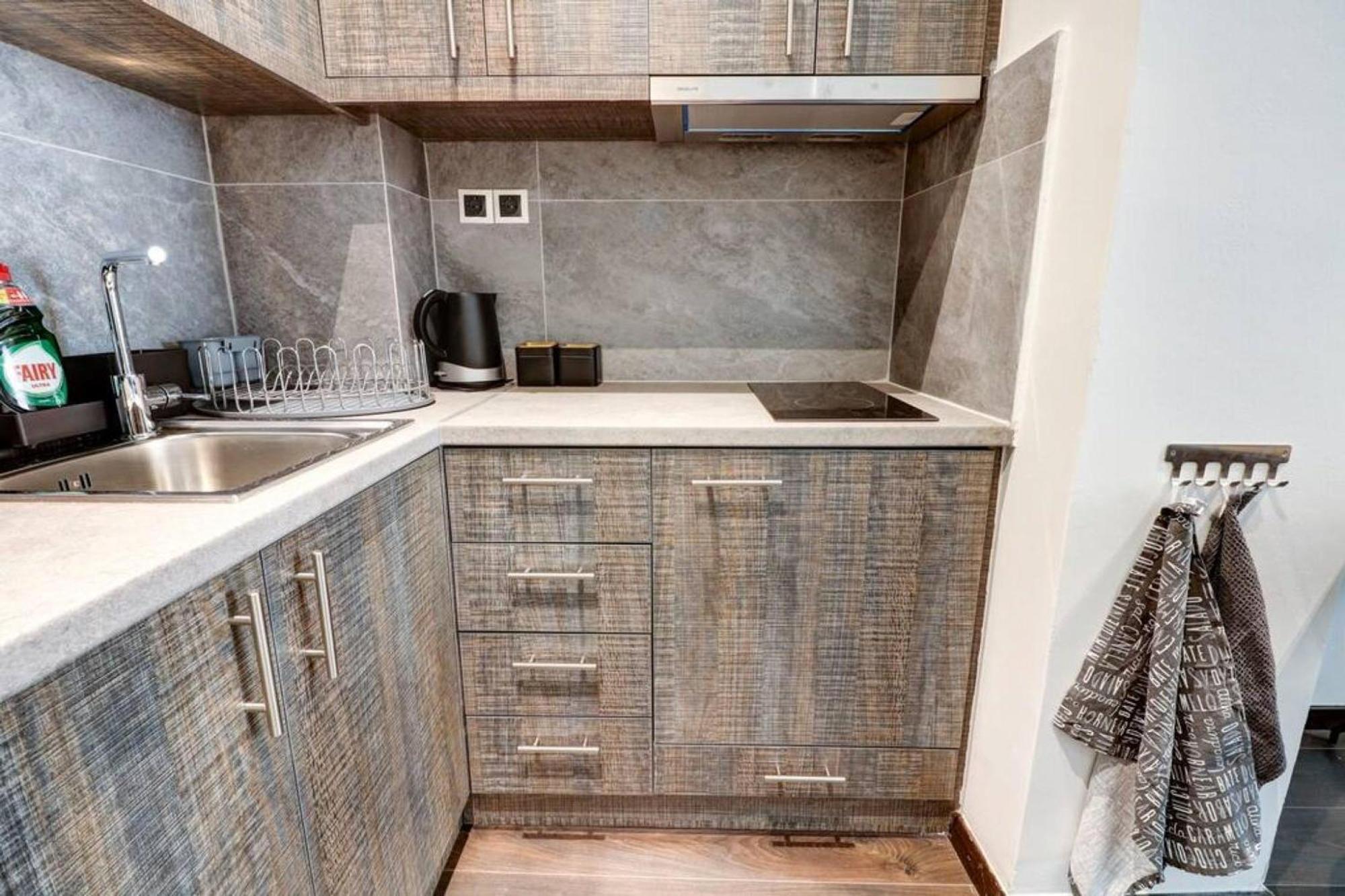 Classy And Stylish Apartment Next To Hilton Atena Exterior foto